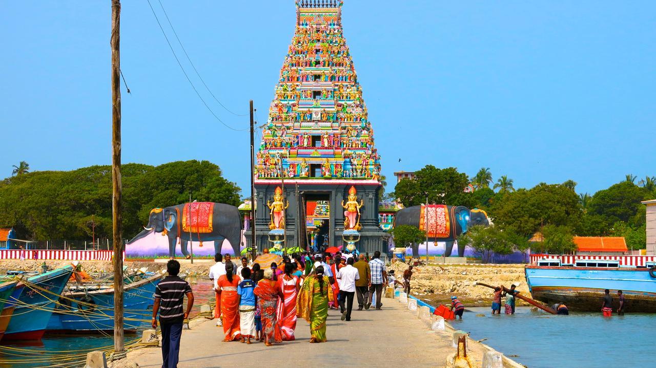 Sai Holiday Inn Jaffna Luaran gambar